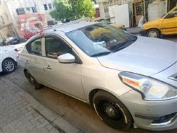 نيسان فيرسا